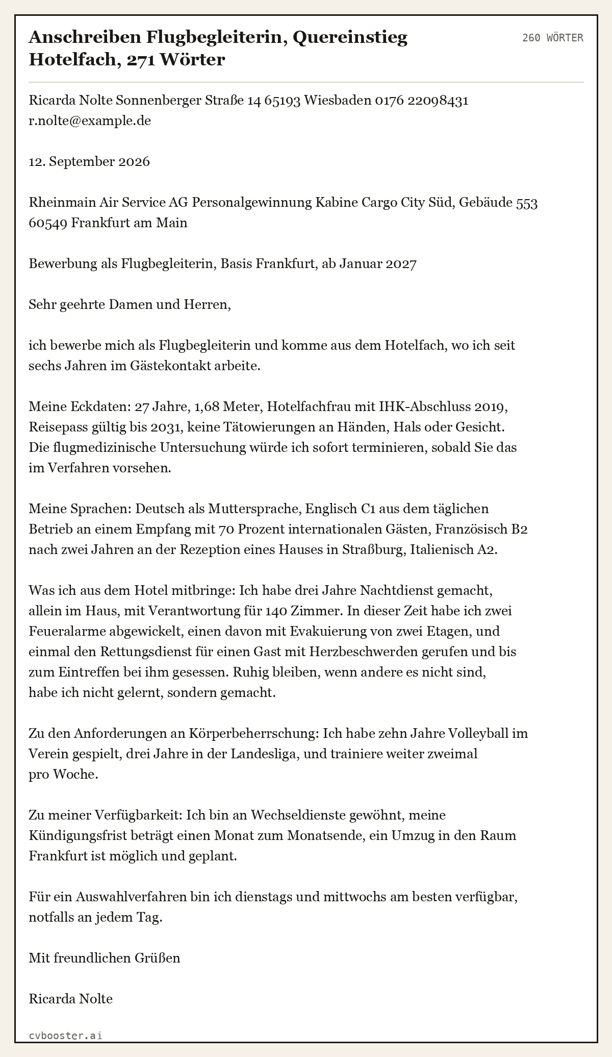 Ausgearbeitetes Beispiel: Anschreiben Flugbegleiterin, Quereinstieg Hotelfach, 271 Wörter, 260 Wörter