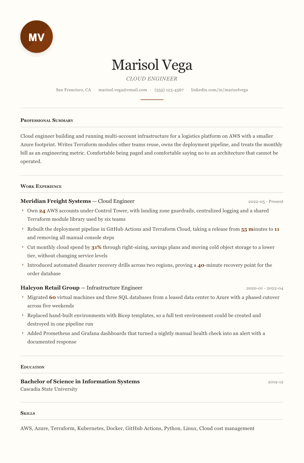 Cloud Engineer resume example, Paris template