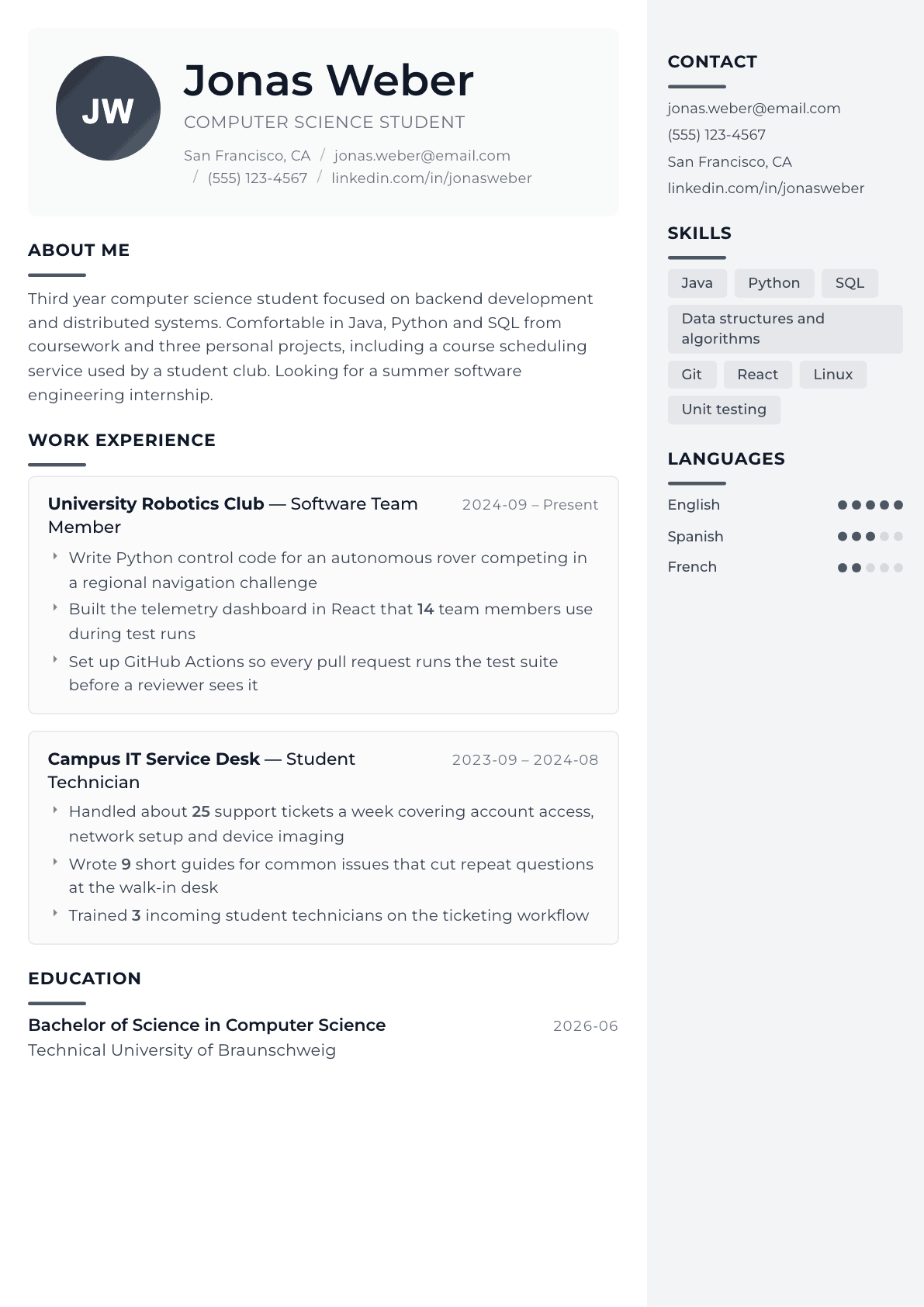 Computer Science Student resume example, Metropolitan template