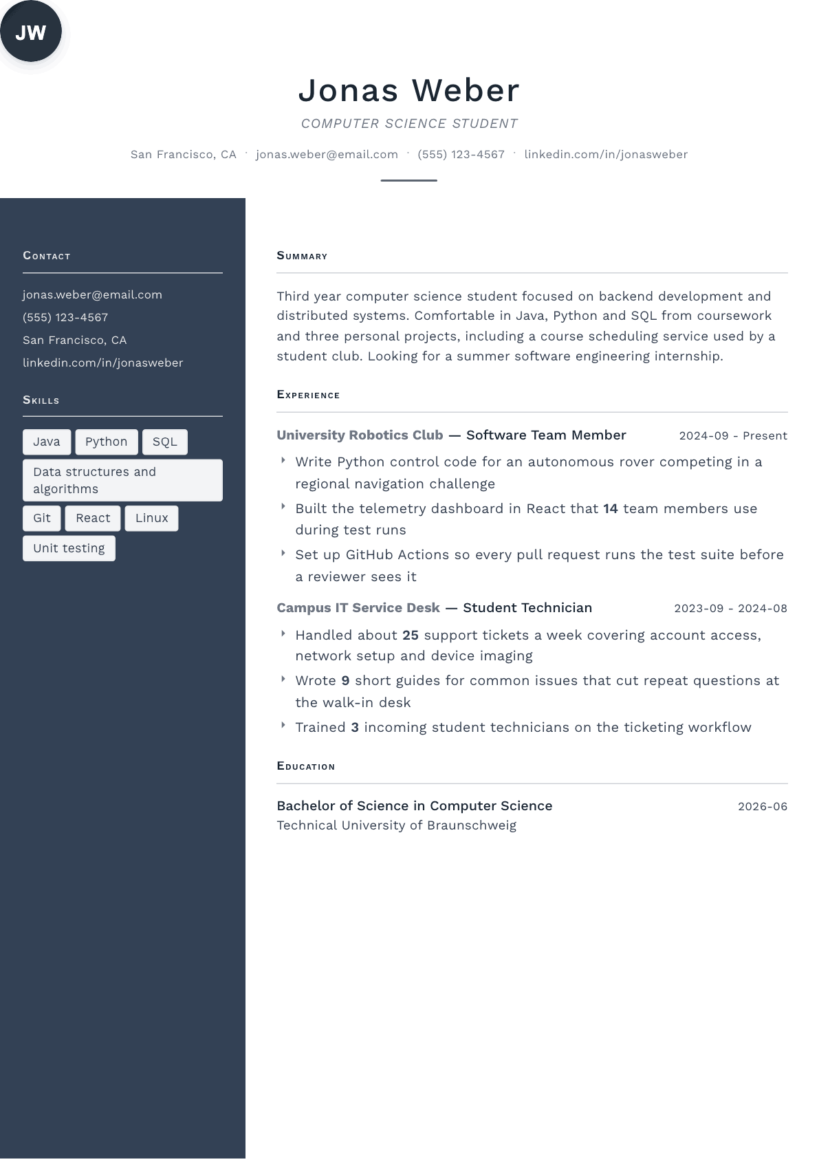 Computer Science Student resume example, Fold template