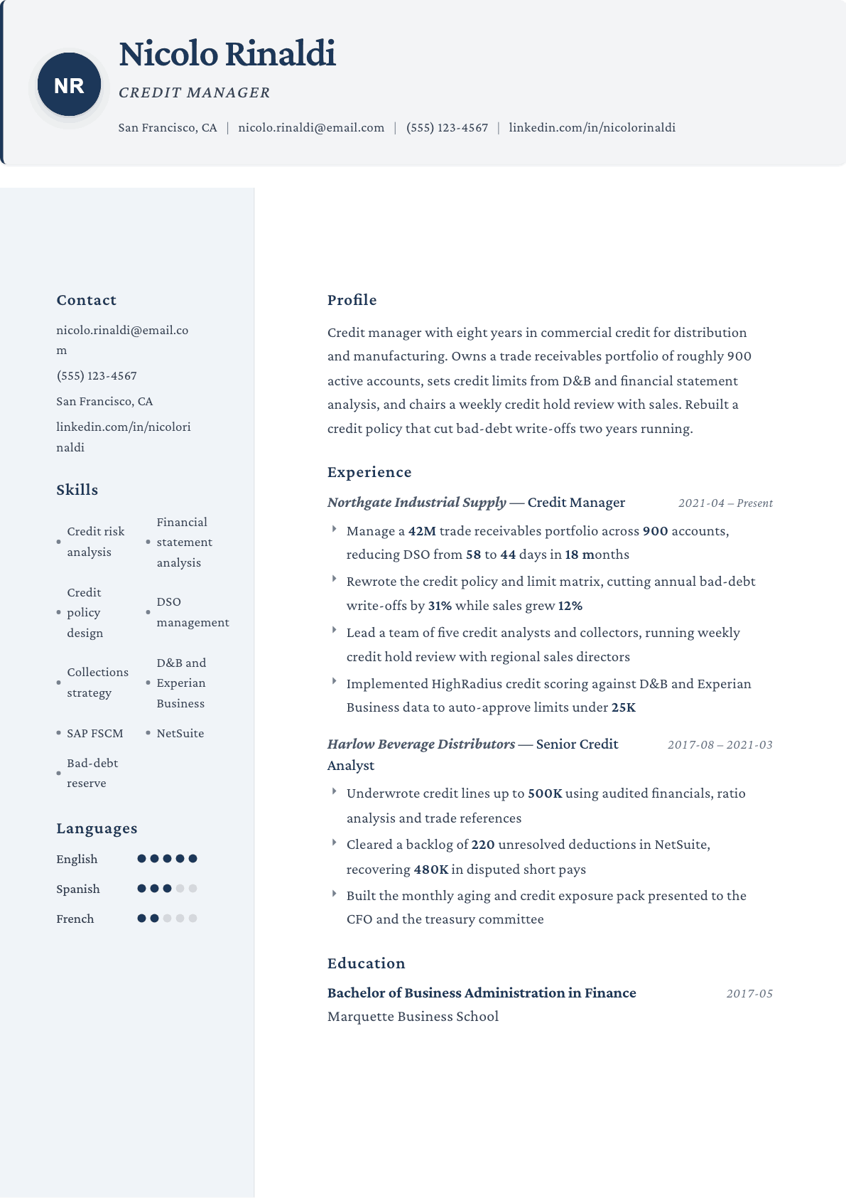 Credit Manager resume example, Formal template