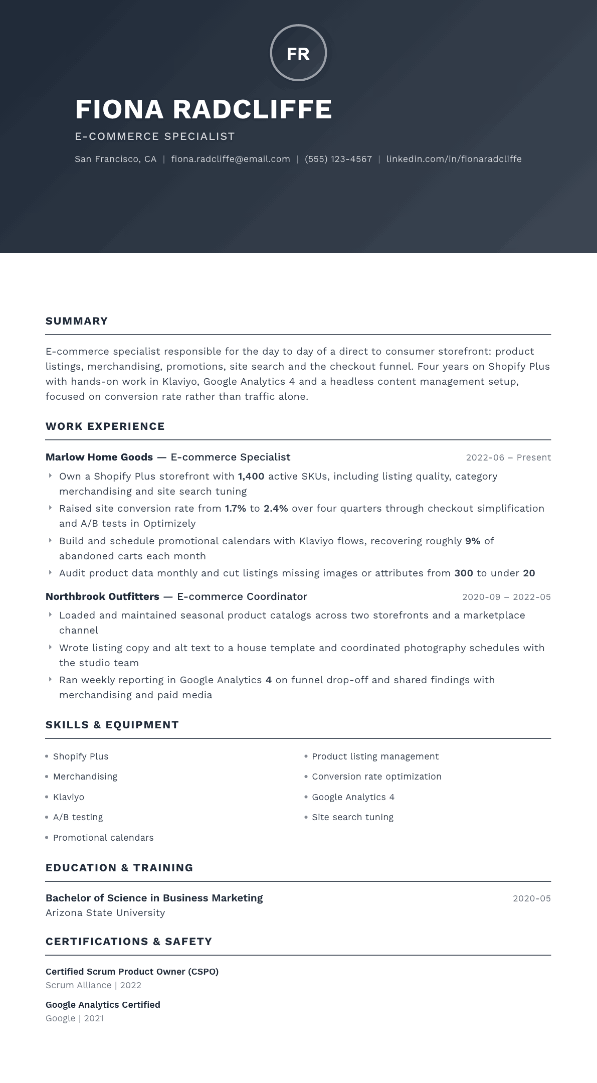 E-commerce Specialist resume example, Foundation template