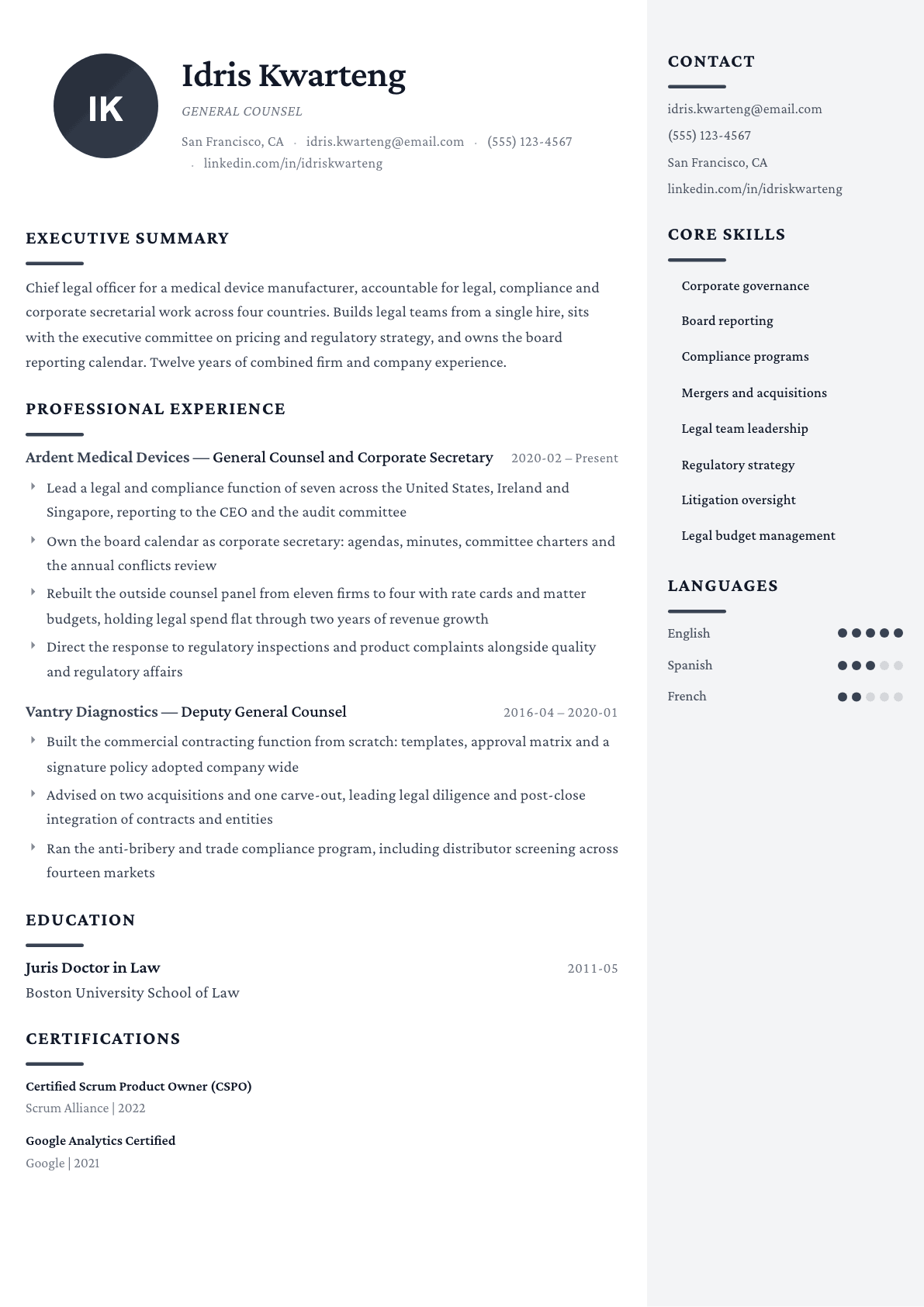 General Counsel resume example, Monarch template