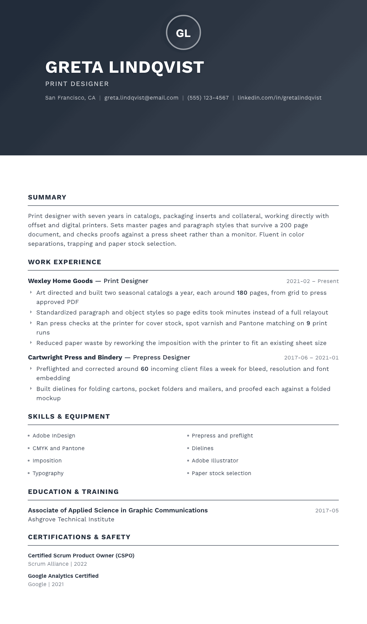 Print Designer resume example, Foundation template