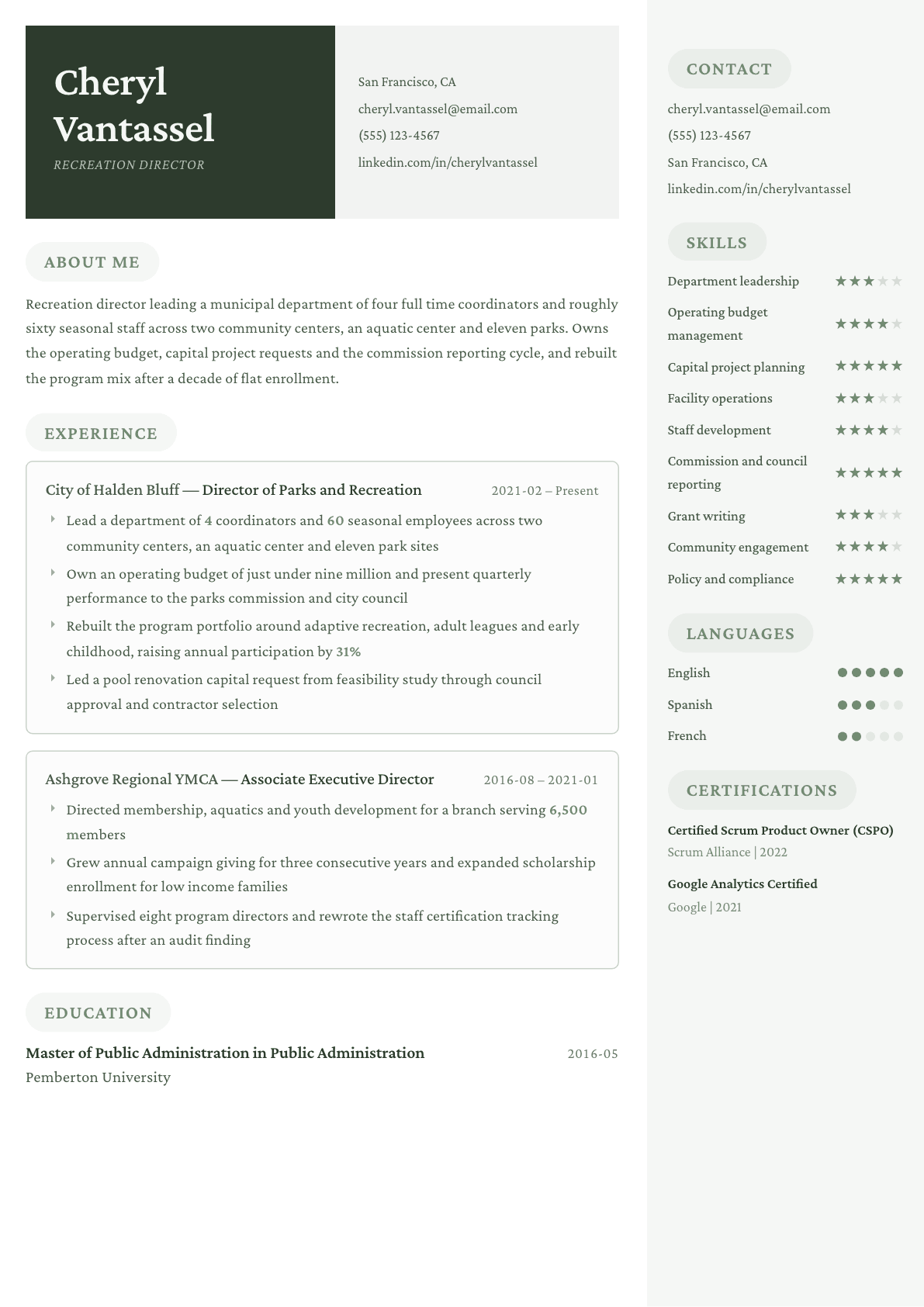 Recreation Director resume example, Mayfair template