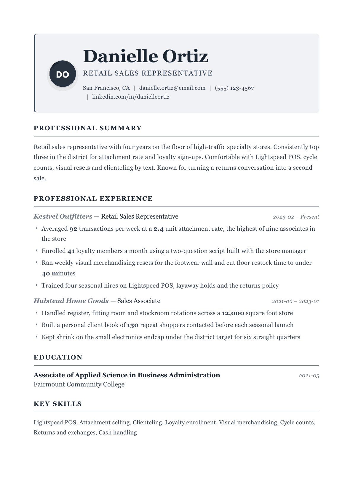 Retail Sales Representative resume example, Traditional template