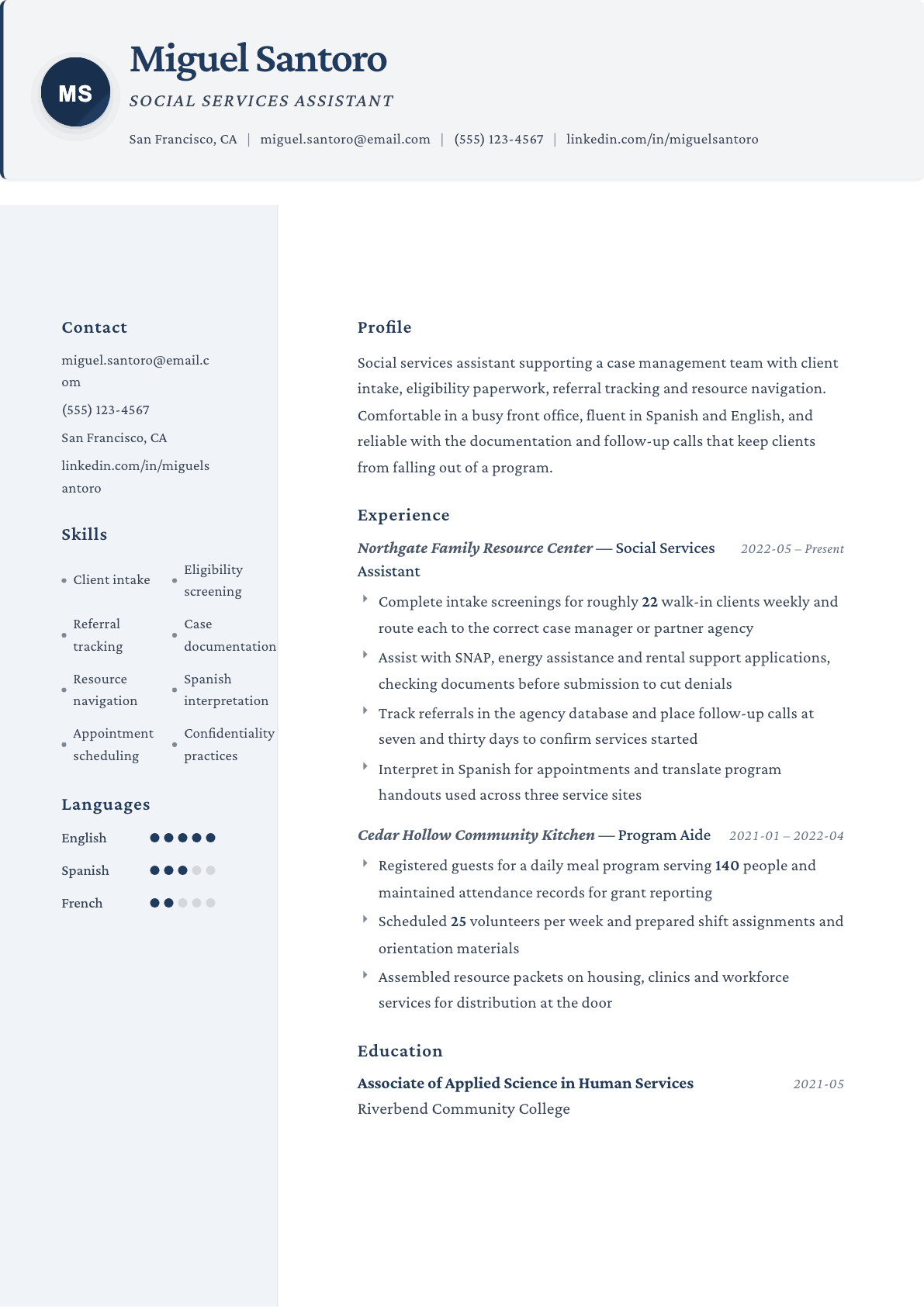 Social Services Assistant resume example, Formal template
