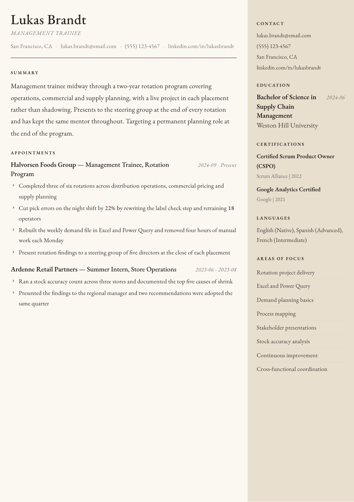 Trainee resume example, Manuscript template